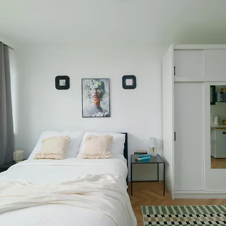 Lyna - Gold Apartamento *